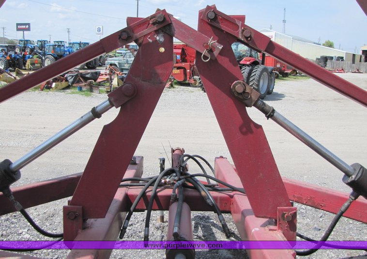 image for item 3092 International 490 28' disk