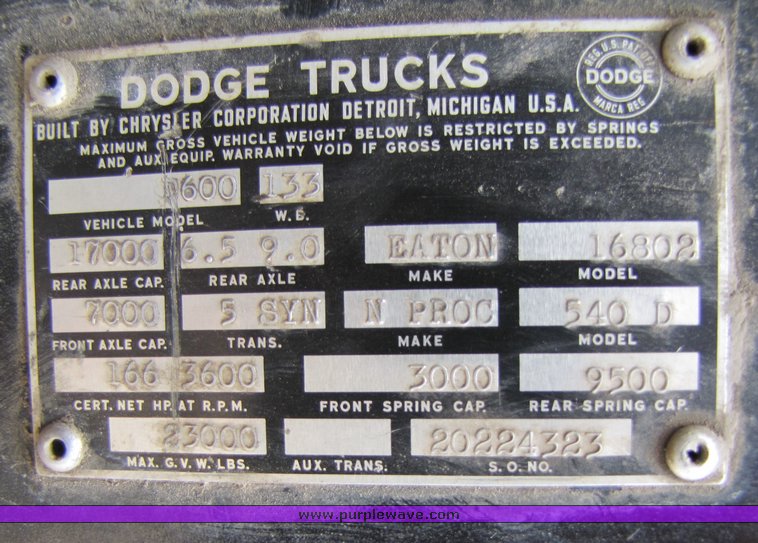 image for item 3094 1964 Dodge 600 grain truck