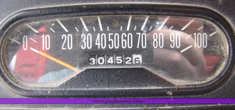 image for item 3094 1964 Dodge 600 grain truck