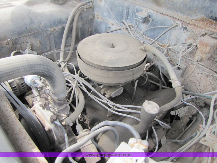 image for item 3094 1964 Dodge 600 grain truck