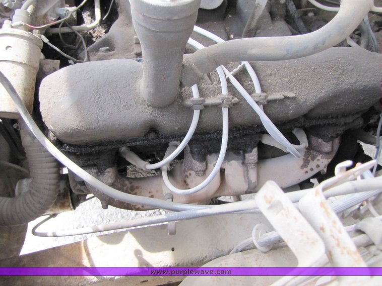 image for item 3094 1964 Dodge 600 grain truck