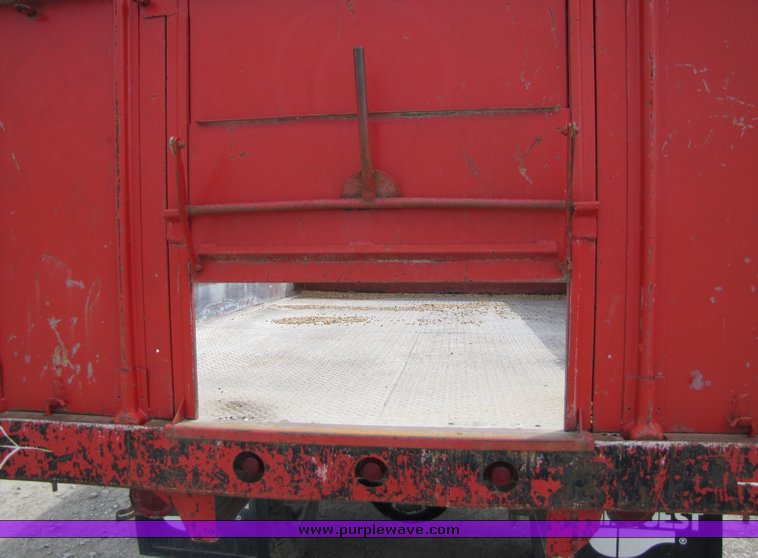 image for item 3094 1964 Dodge 600 grain truck