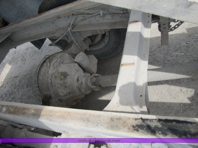 image for item 3094 1964 Dodge 600 grain truck