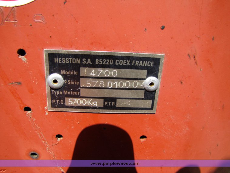 image for item 3242 Hesston 4700 large square baler