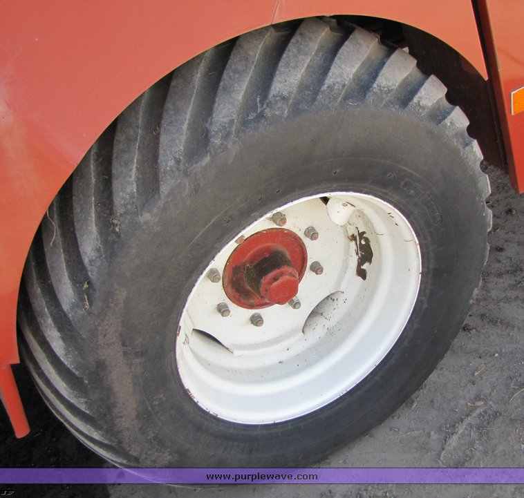 image for item 3242 Hesston 4700 large square baler