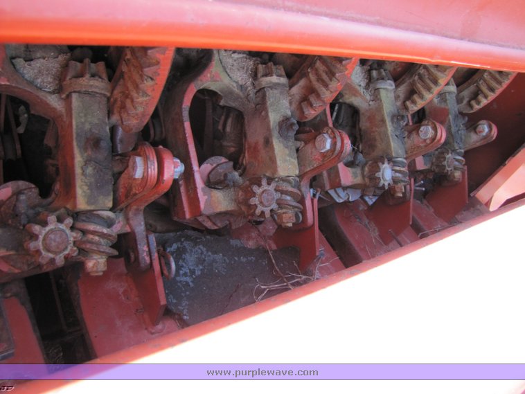 image for item 3242 Hesston 4700 large square baler