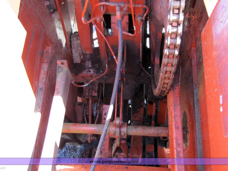 image for item 3242 Hesston 4700 large square baler