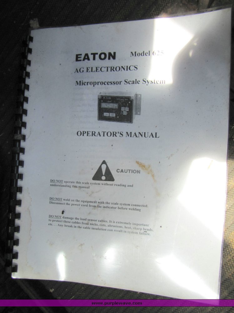 image for item 3272 1985 Ford Conventional LN8000 feed truck