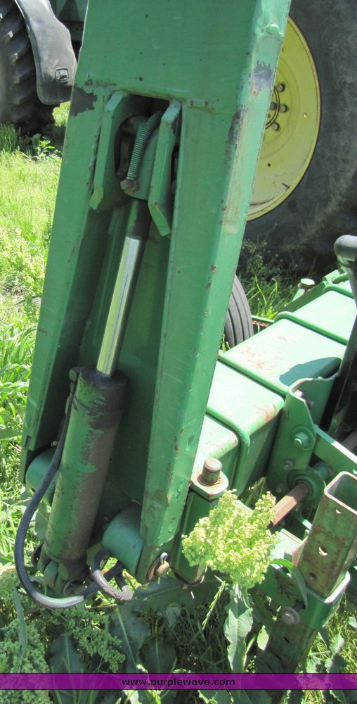 image for item 3273 John Deere 7300 Max Emerge 2 planter