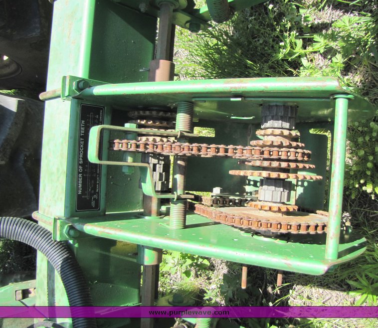 image for item 3273 John Deere 7300 Max Emerge 2 planter