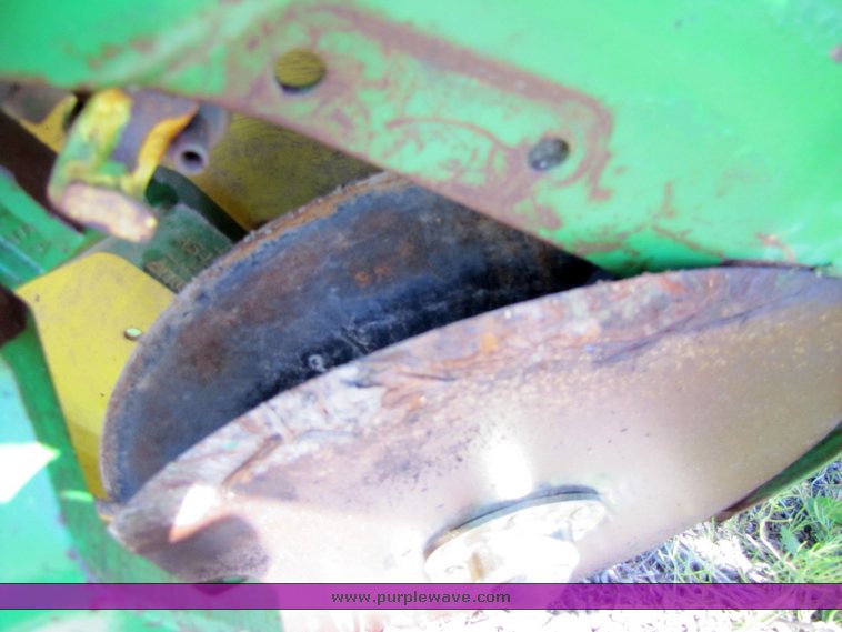 image for item 3273 John Deere 7300 Max Emerge 2 planter