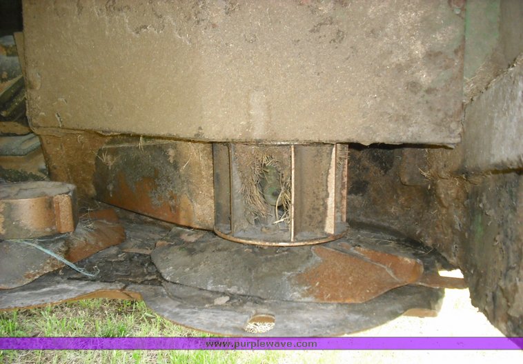 image for item 3490 2003 John Deere 4995 self-propelled windrower