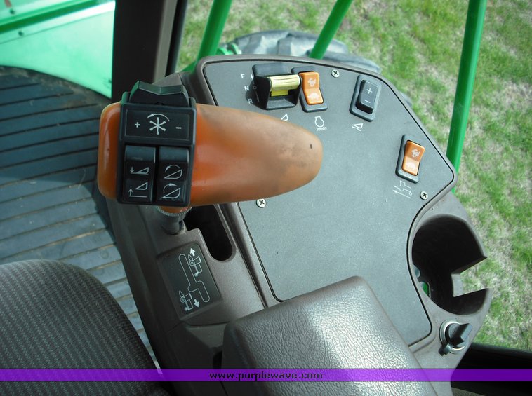 image for item 3490 2003 John Deere 4995 self-propelled windrower