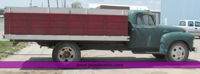 image for item 4032 1955 Chevrolet 6400 first edition grain truck