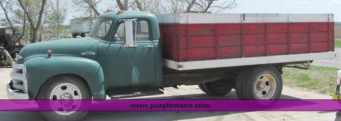 image for item 4032 1955 Chevrolet 6400 first edition grain truck