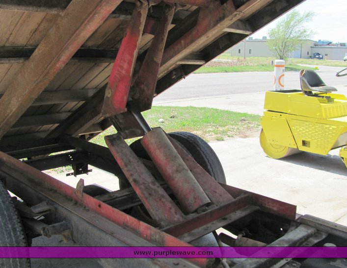 image for item 4032 1955 Chevrolet 6400 first edition grain truck