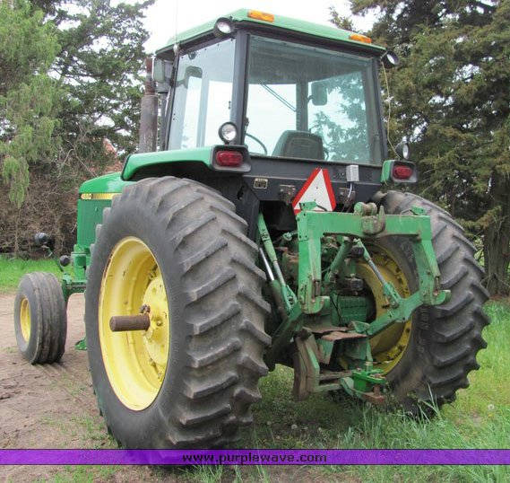 image for item 4074 1983 John Deere 4650 tractor