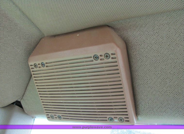 image for item 4074 1983 John Deere 4650 tractor