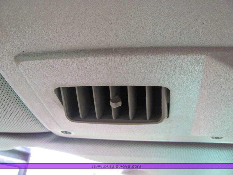 image for item 4074 1983 John Deere 4650 tractor