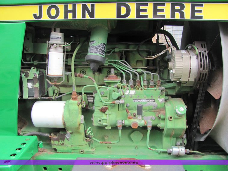 image for item 4074 1983 John Deere 4650 tractor