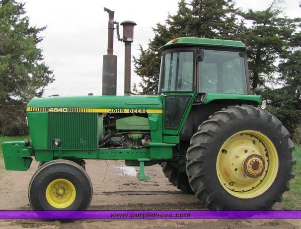 image for item 4075 1980 John Deere 4840 tractor