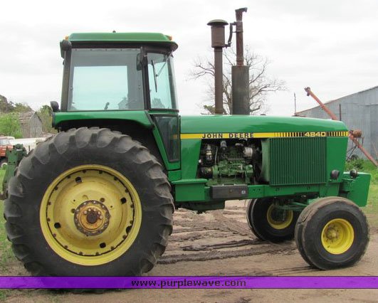 image for item 4075 1980 John Deere 4840 tractor
