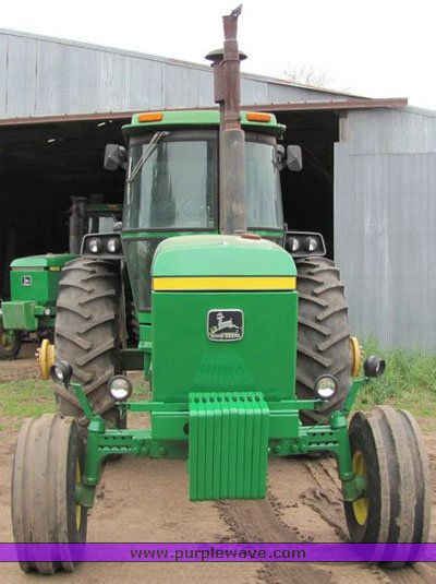 image for item 4075 1980 John Deere 4840 tractor