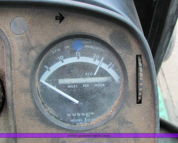 image for item 4075 1980 John Deere 4840 tractor