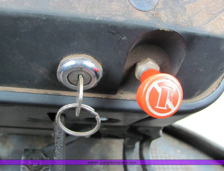 image for item 4075 1980 John Deere 4840 tractor