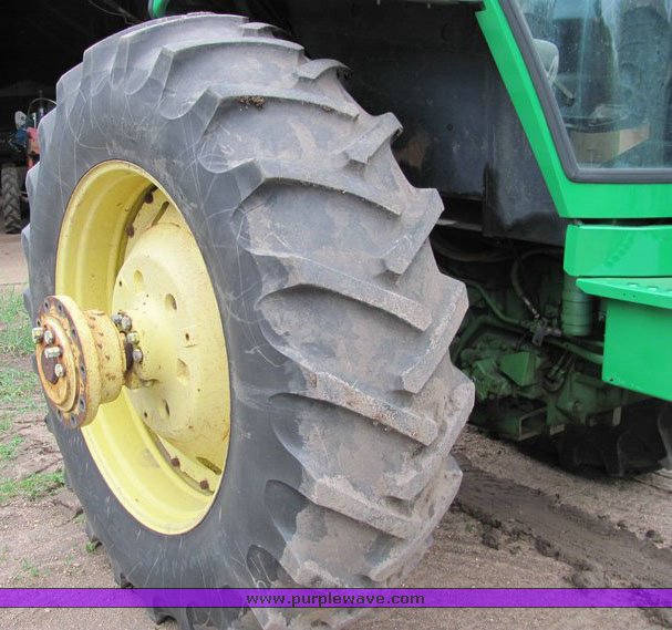 image for item 4075 1980 John Deere 4840 tractor