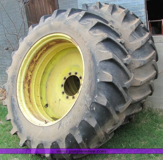 image for item 4075 1980 John Deere 4840 tractor