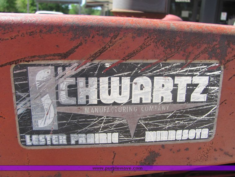 image for item 4484 International 444 tractor with loader