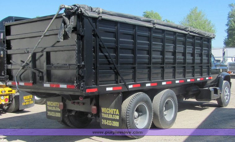 image for item 4486 1979 Chevrolet C70 Custom Deluxe dump truck