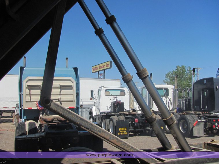 image for item 4486 1979 Chevrolet C70 Custom Deluxe dump truck