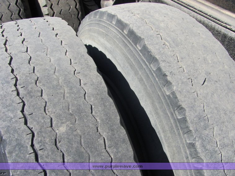 image for item 4486 1979 Chevrolet C70 Custom Deluxe dump truck