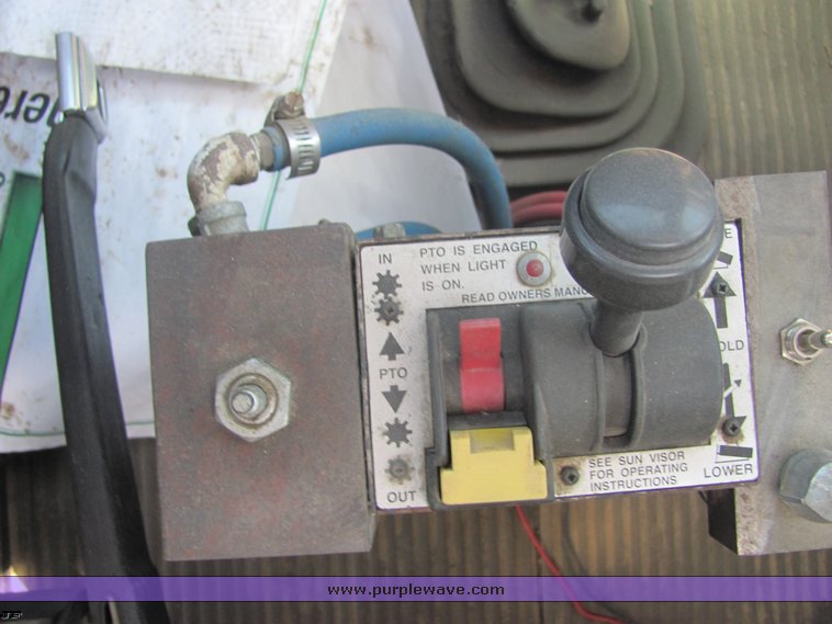 image for item 4488 1994 Ford conventional LTA9000 semi truck