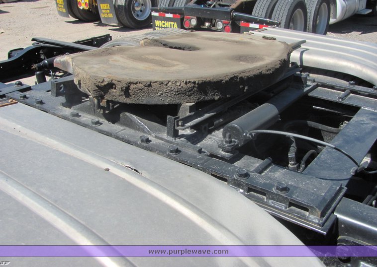 image for item 4488 1994 Ford conventional LTA9000 semi truck