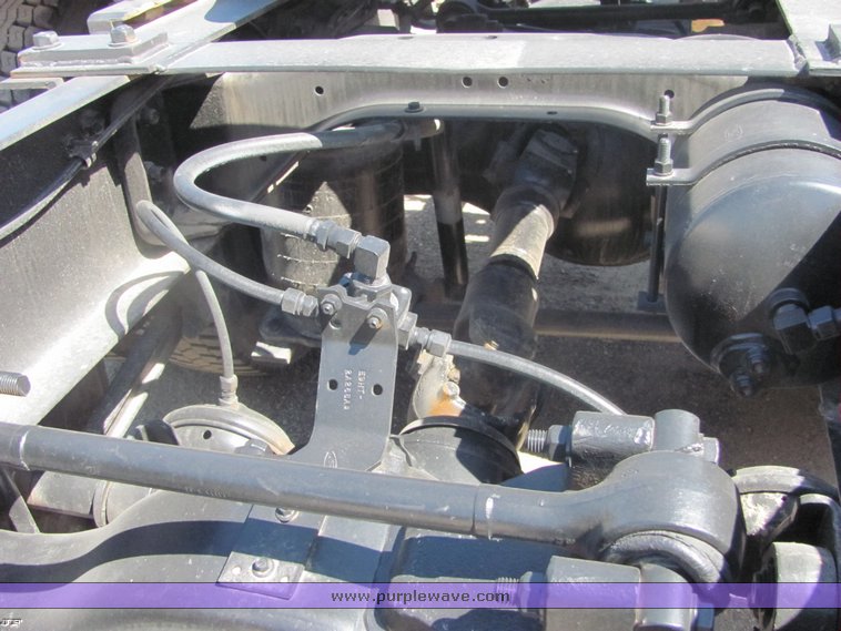 image for item 4488 1994 Ford conventional LTA9000 semi truck