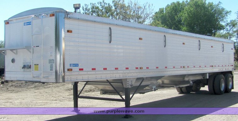 image for item 4489 2009 Stoughton grain trailer