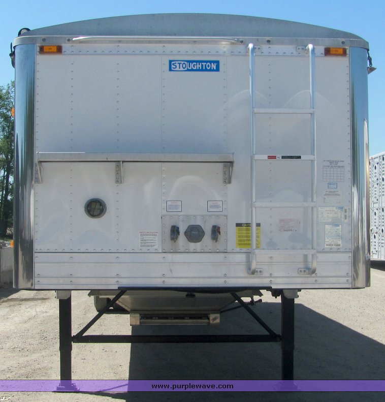 image for item 4489 2009 Stoughton grain trailer