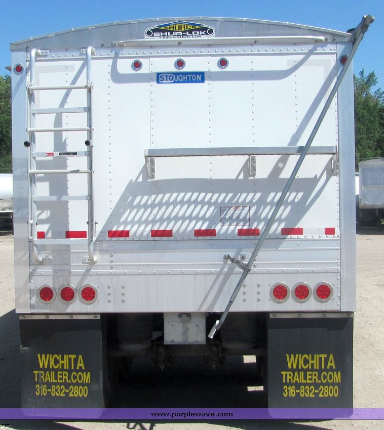 image for item 4489 2009 Stoughton grain trailer