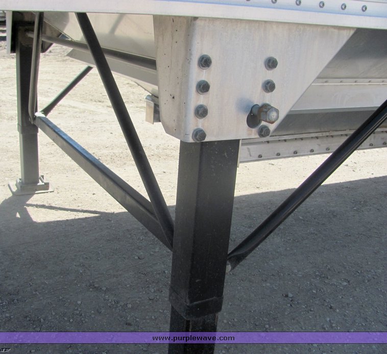 image for item 4489 2009 Stoughton grain trailer