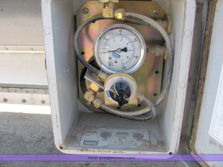 image for item 4489 2009 Stoughton grain trailer