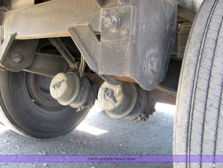 image for item 4489 2009 Stoughton grain trailer