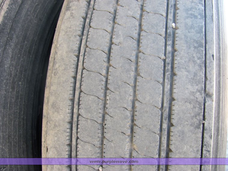 image for item 4489 2009 Stoughton grain trailer