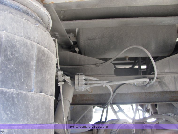 image for item 4489 2009 Stoughton grain trailer