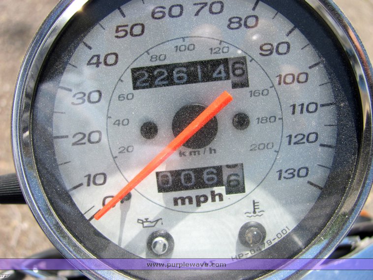 image for item 4490 2004 Honda VT2 motorcycle