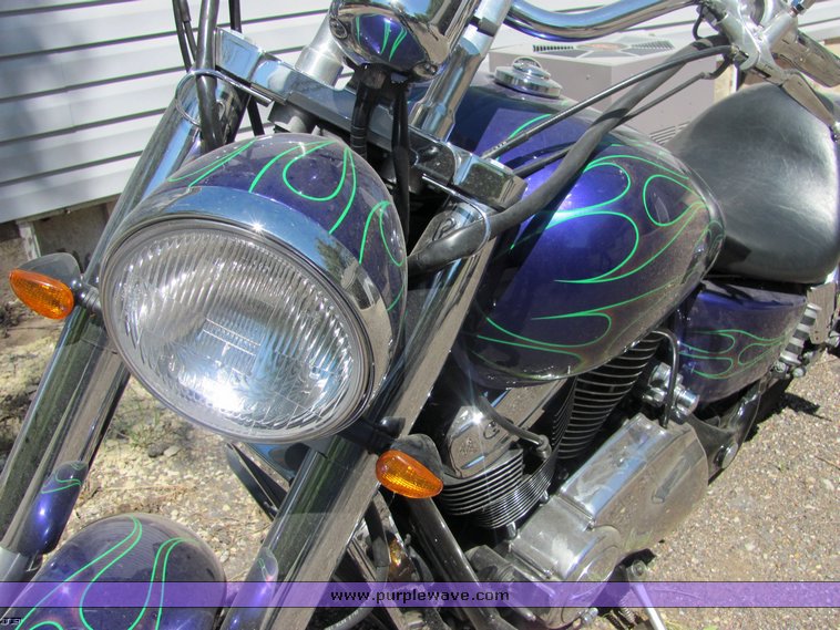 image for item 4490 2004 Honda VT2 motorcycle