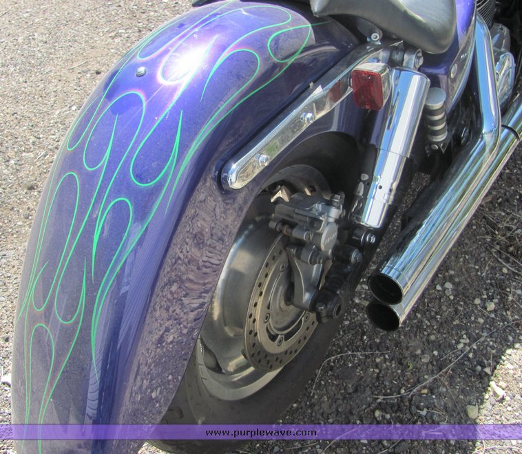 image for item 4490 2004 Honda VT2 motorcycle