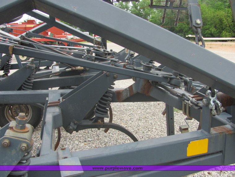 image for item 4577 1997 Flexi-Coil 340 40' chisel